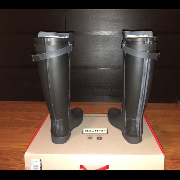 Hunter refined back strap boots